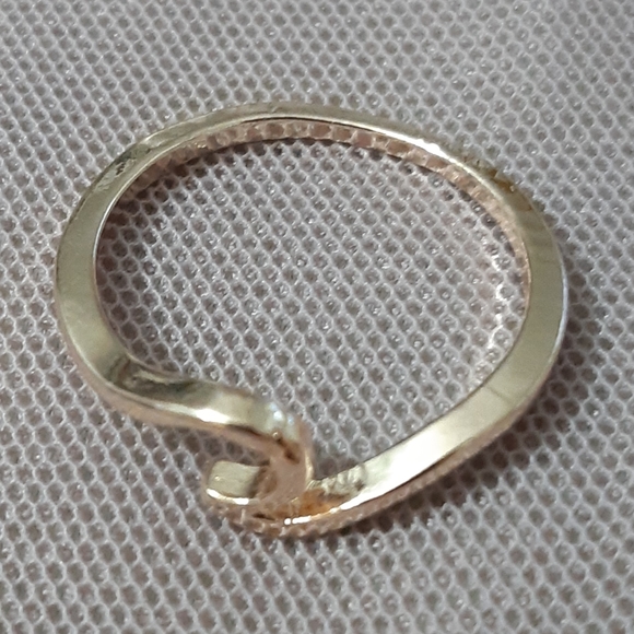 Golden ring wave desing size 8 - Picture 3 of 3